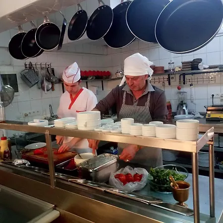 Destina Bar Restaurant 酒店